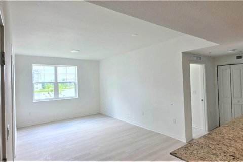 Copropriété à vendre à Orlando, Floride: 2 chambres, 100.8 m2 № 2150659 - photo 26