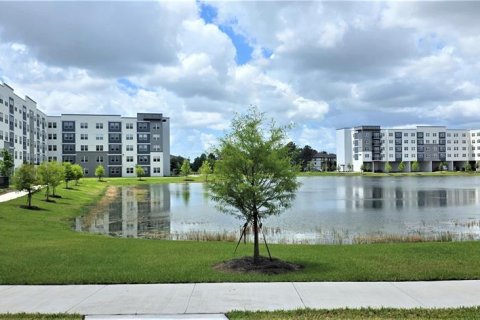 Copropriété à vendre à Orlando, Floride: 2 chambres, 100.8 m2 № 2150659 - photo 30