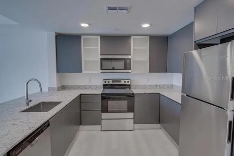 Copropriété à vendre à Orlando, Floride: 2 chambres, 100.8 m2 № 2150659 - photo 5
