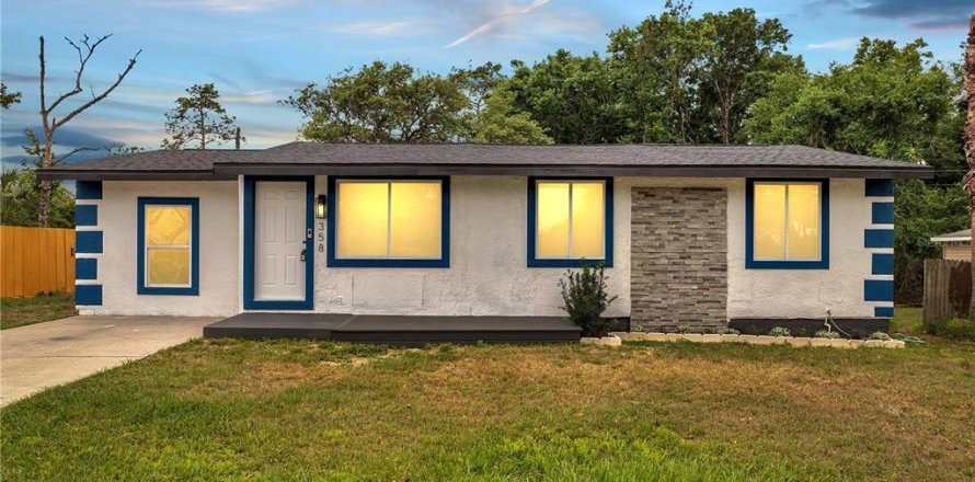 House in Apopka, Florida 3 bedrooms, 114.83 sq.m. № 1644754