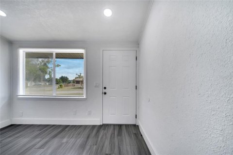 House in Apopka, Florida 3 bedrooms, 114.83 sq.m. № 1644754 - photo 11