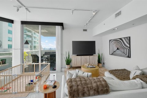Condo in Miami, Florida, 3 bedrooms  № 1855081 - photo 15