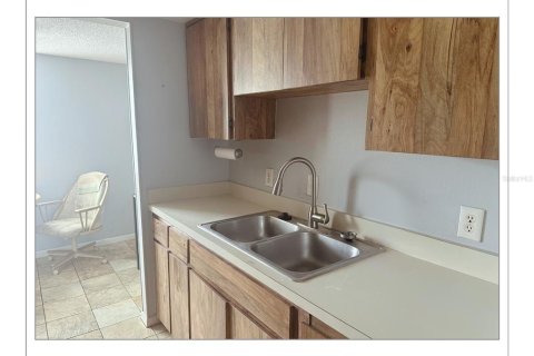 Condominio en alquiler en Port Richey, Florida, 1 dormitorio, 53.14 m2 № 1905659 - foto 4