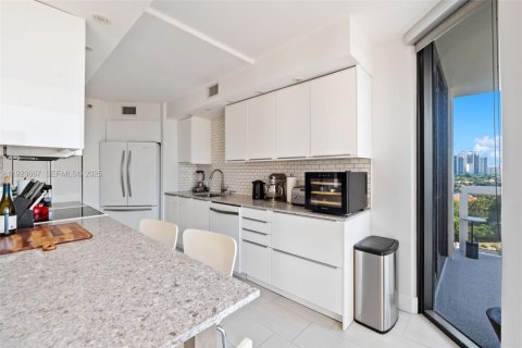 Condominio en alquiler en Aventura, Florida, 2 dormitorios, 115.2 m2 № 1982094 - foto 6