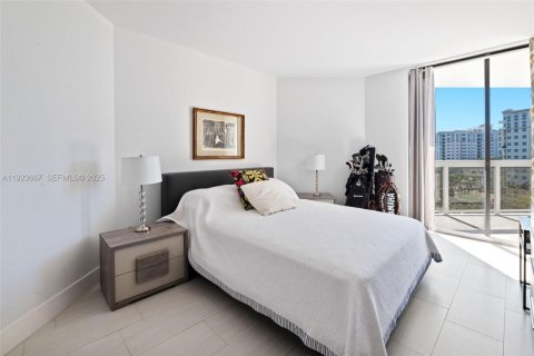 Condominio en alquiler en Aventura, Florida, 2 dormitorios, 115.2 m2 № 1982094 - foto 9