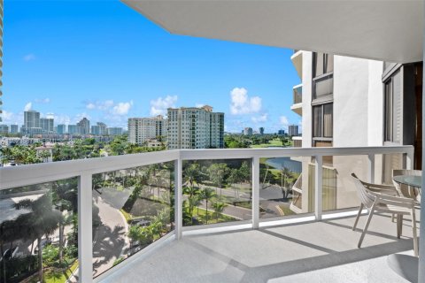 Condominio en alquiler en Aventura, Florida, 2 dormitorios, 115.2 m2 № 1982094 - foto 23