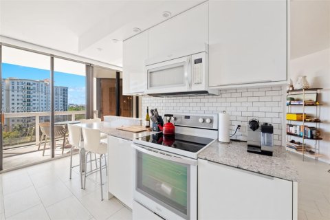 Condominio en alquiler en Aventura, Florida, 2 dormitorios, 115.2 m2 № 1982094 - foto 4