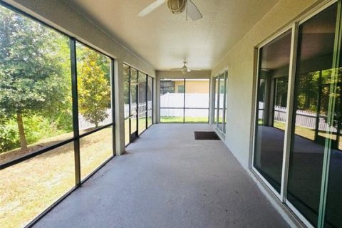 Villa ou maison à louer à Land O' Lakes, Floride: 4 chambres, 244.7 m2 № 2109626 - photo 16