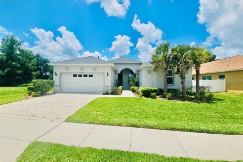 Villa ou maison à Land O' Lakes, Floride 4 chambres, 244.7 m2 № 2109626
