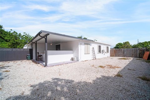 Villa ou maison à vendre à Homestead, Floride: 3 chambres, 128.67 m2 № 2186402 - photo 13