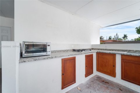 Villa ou maison à vendre à Homestead, Floride: 3 chambres, 128.67 m2 № 2186402 - photo 17