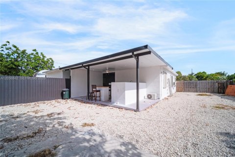 Villa ou maison à vendre à Homestead, Floride: 3 chambres, 128.67 m2 № 2186402 - photo 15