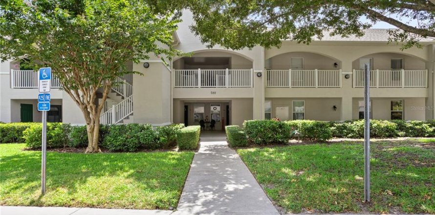 Condo à Altamonte Springs, Floride, 3 chambres  № 2418899