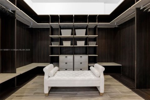 Condo in Miami, Florida, 3 bedrooms  № 1962896 - photo 27