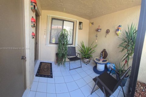 Copropriété à louer à Weston, Floride: 2 chambres, 116.69 m2 № 1972064 - photo 11