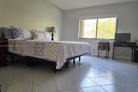 Copropriété à louer à Weston, Floride: 2 chambres, 116.69 m2 № 1972064 - photo 12