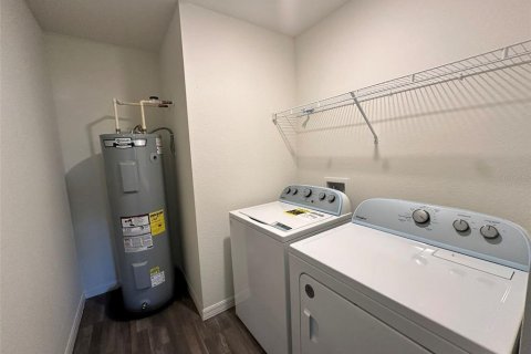 Casa en alquiler en Punta Gorda, Florida, 4 dormitorios, 170.57 m2 № 1908927 - foto 17