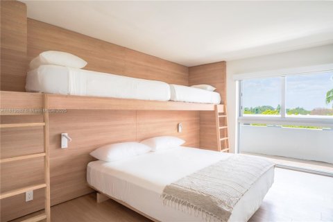 Condo in Bal Harbour, Florida, 3 bedrooms  № 1761811 - photo 16