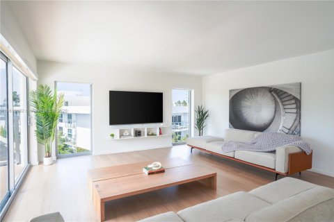 Condo in Bal Harbour, Florida, 3 bedrooms  № 1761811 - photo 8