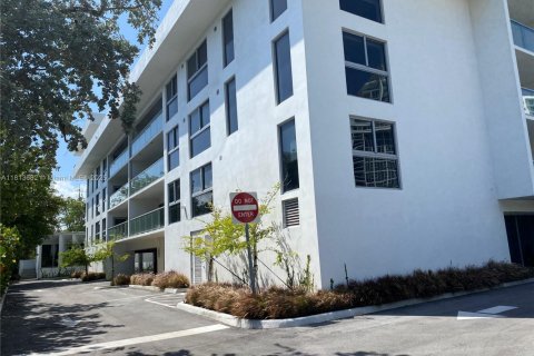 Condo in Bal Harbour, Florida, 3 bedrooms  № 1761811 - photo 28