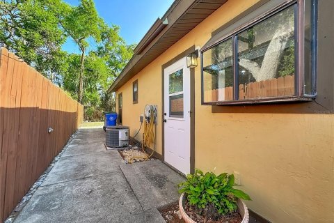 Condo in Bradenton, Florida, 2 bedrooms  № 2147494 - photo 21