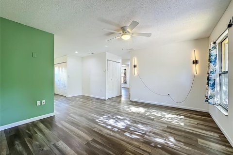 Condo in Bradenton, Florida, 2 bedrooms  № 2147494 - photo 5