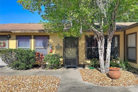 Condo in Bradenton, Florida, 2 bedrooms  № 2147494 - photo 4