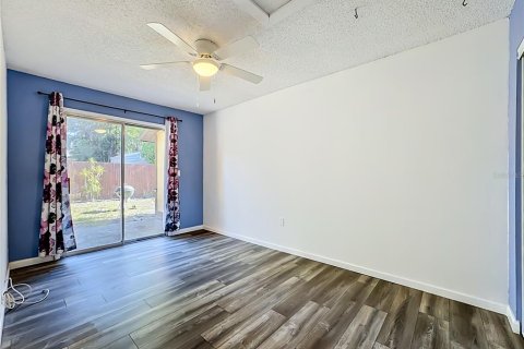 Condo in Bradenton, Florida, 2 bedrooms  № 2147494 - photo 13