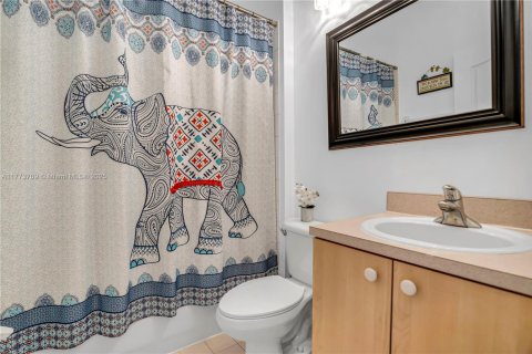 Villa ou maison à vendre à Pembroke Pines, Floride: 3 chambres, 157.1 m2 № 1970316 - photo 7