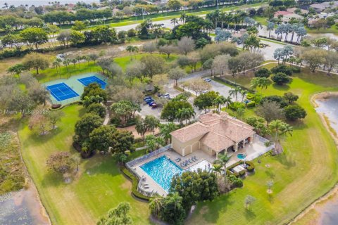 Villa ou maison à vendre à Pembroke Pines, Floride: 3 chambres, 157.1 m2 № 1970316 - photo 15