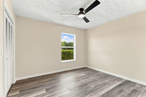 Villa ou maison à vendre à Port St. Lucie, Floride: 4 chambres, 246.47 m2 № 2245123 - photo 16