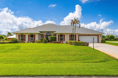 Villa ou maison à vendre à Port St. Lucie, Floride: 4 chambres, 246.47 m2 № 2245123 - photo 3