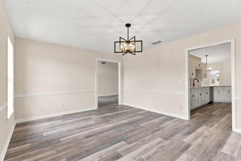 Villa ou maison à vendre à Port St. Lucie, Floride: 4 chambres, 246.47 m2 № 2245123 - photo 6