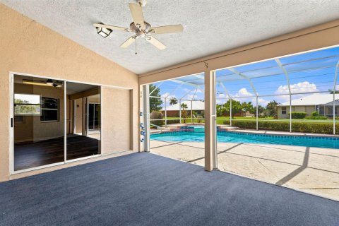 Villa ou maison à vendre à Port St. Lucie, Floride: 4 chambres, 246.47 m2 № 2245123 - photo 19