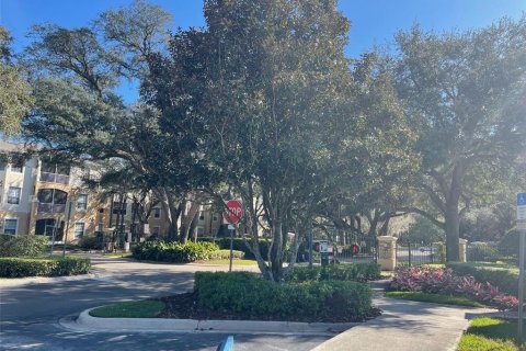 Condo in Orlando, Florida, 2 bedrooms  № 1778015 - photo 12