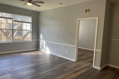 Condo in Orlando, Florida, 2 bedrooms  № 1778015 - photo 7