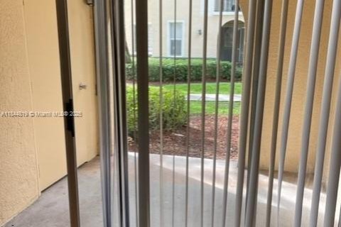 Купить кондоминиум в Мирамар, Флорида 2 спальни, 100.33м2, № 2016025 - фото 5