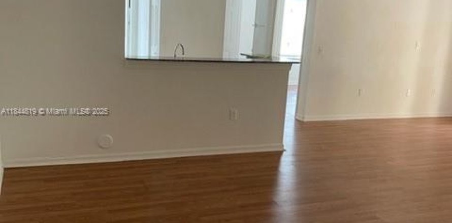 Кондоминиум с 2 спальнями в Мирамар, Флорида № 2016025