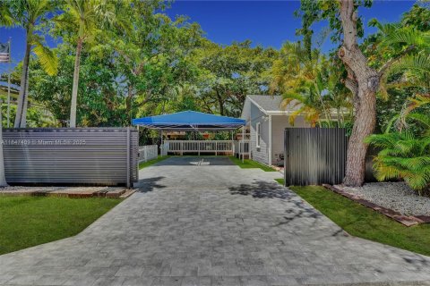 Villa ou maison à vendre à Fort Lauderdale, Floride: 3 chambres, 100.89 m2 № 1848358 - photo 4