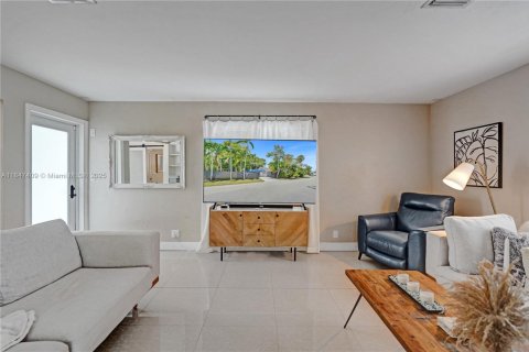 Villa ou maison à vendre à Fort Lauderdale, Floride: 3 chambres, 100.89 m2 № 1848358 - photo 12
