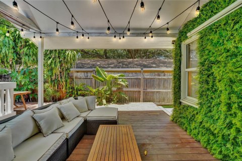 Villa ou maison à vendre à Fort Lauderdale, Floride: 3 chambres, 100.89 m2 № 1848358 - photo 2