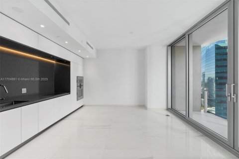 Condominio en venta en Miami, Florida, 1 dormitorio, 71.26 m2 № 1457993 - foto 13