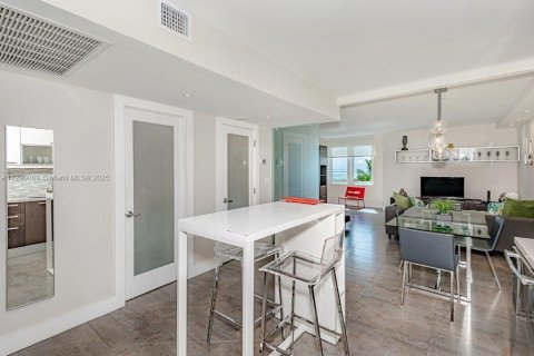 Copropriété à louer à Miami Beach, Floride: 61.32 m2 № 10254 - photo 10