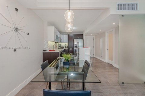 Copropriété à louer à Miami Beach, Floride: 61.32 m2 № 10254 - photo 9