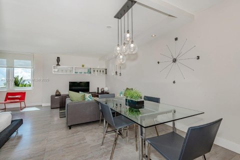 Copropriété à louer à Miami Beach, Floride: 61.32 m2 № 10254 - photo 8