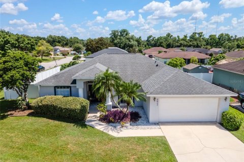 Casa en venta en Lakeland, Florida, 3 dormitorios, 204.01 m2 № 1796197 - foto 1