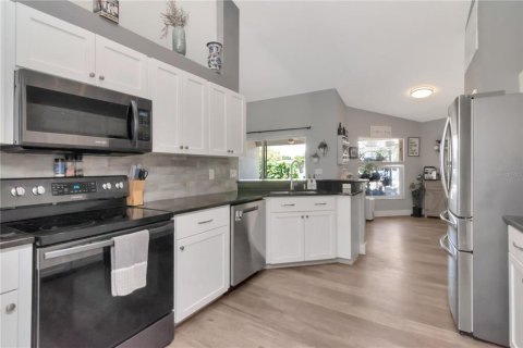 Casa en venta en Lakeland, Florida, 3 dormitorios, 204.01 m2 № 1796197 - foto 16