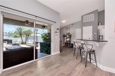 Casa en venta en Lakeland, Florida, 3 dormitorios, 204.01 m2 № 1796197 - foto 14