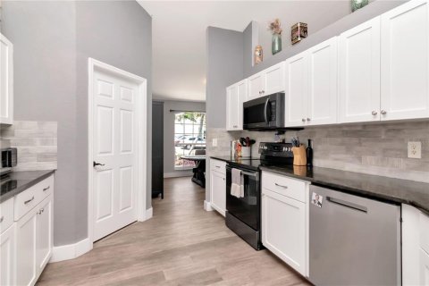Casa en venta en Lakeland, Florida, 3 dormitorios, 204.01 m2 № 1796197 - foto 18