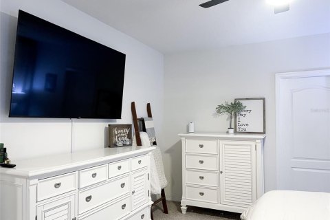 Casa en venta en Kissimmee, Florida, 4 dormitorios, 217.3 m2 № 1571966 - foto 9